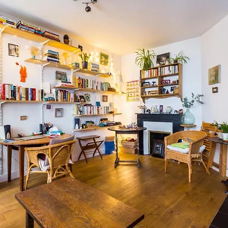 Appartamento Trendy Flat In The Center Of